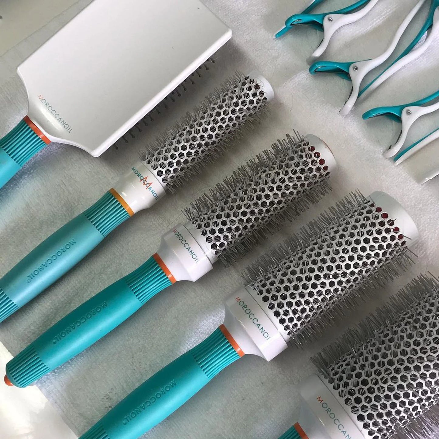 MOROCCANOIL CERAMIC ROUND BRUSH